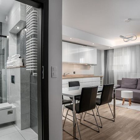 Rentplanet - Apartamenty Atal Tower 弗罗茨瓦夫 外观 照片