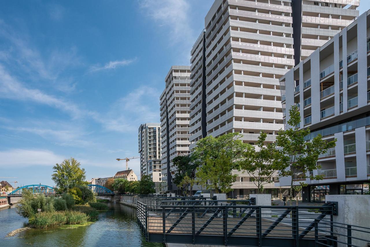 Rentplanet - Apartamenty Atal Tower 弗罗茨瓦夫 外观 照片